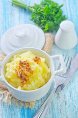 mashed potato with fried onion