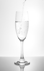 Isolate glass