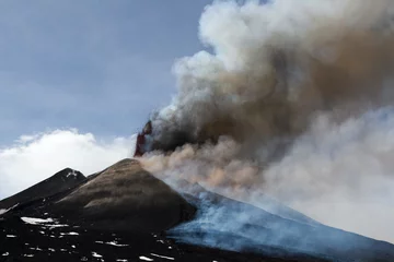 Cercles muraux Volcan Eruption de l& 39 Etna en avril 2012