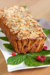 cake entier aux framboises et amandes 3