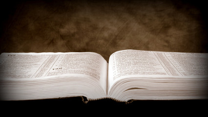 Fototapeta premium Open Bible