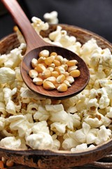 Popcorn and corn grain