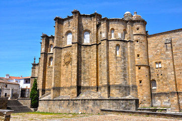 Fototapeta na wymiar Konwentualnych Kościół San Benito, Alcántara, Cáceres