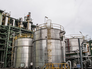 Fototapeta na wymiar storage tanks in oil refinery