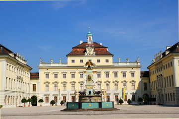 Fototapeta na wymiar Residenzschloss in Ludwigsburg
