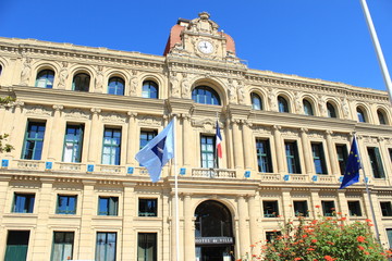 Fototapeta na wymiar Hôtel de Ville Cannes