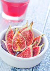 figs and juice