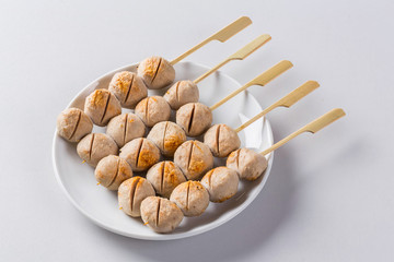 Grilled pork muscle balls