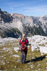Wanderin in den Dolomiten - Alpen