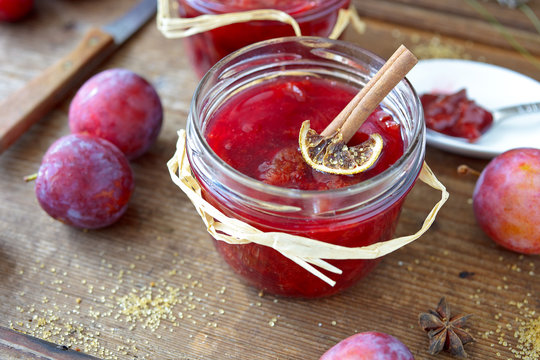 Zwetschgenmarmelade Bilder – Durchsuchen 928 Archivfotos ...