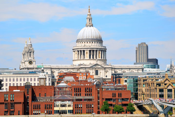 Saint Paul's Cathedral with blue sky