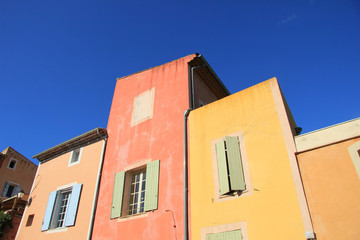 Fototapeta na wymiar Colored facades in Roussillion