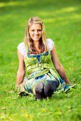 Fototapeta premium bayerisches Dirndl
