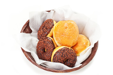 Bombolone e ciambelle crema e cioccolato