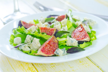 salad with cheese and figs