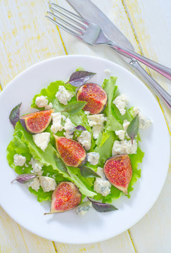 salad with cheese and figs