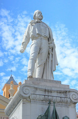 Fototapeta na wymiar Pomnik Garibaldiego w Nicei