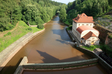 Naklejka premium Dam Les Kralovstvi in Bílá Třemešná, Czech Republic