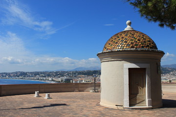 Fototapeta na wymiar Wieża Bellanda Castle Park Nicea