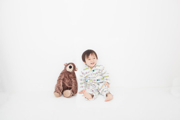 ぬいぐるみと男の子
