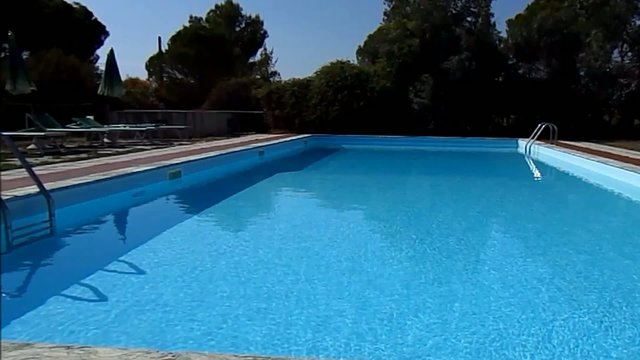 in piscina