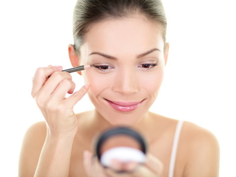 Eyeliner eye makeup beauty care woman - Asian girl