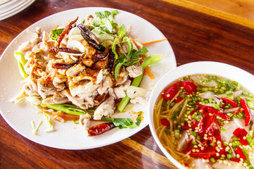 Steamed pork with spicy sauce and lemon