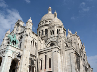 Fototapeta na wymiar Sacre Coeur Church, Monmatre Paris France