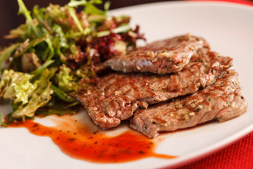 Fototapeta premium steak with salad