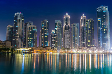 Fototapeta na wymiar Dubai downtown. Wschód, Zjednoczone Emiraty Arabskie architektury