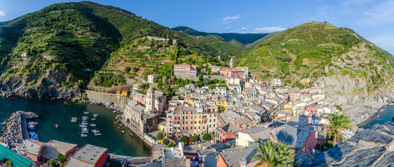 Cinque Terre, Vernazza