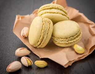 Macaroons with pistachio