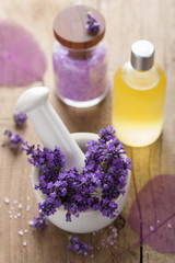 Fototapeta na wymiar spa set with fresh lavender