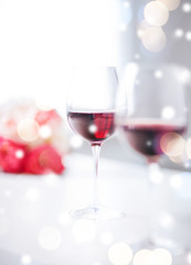 wine glasses on the table in restaurant