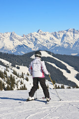Fototapeta na wymiar Skier on the slope ski resort Zell am See, Austrian