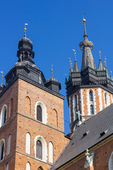 Fototapeta na wymiar Krakow - widok Kościół Mariacki o tematyce wież