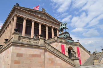 Fototapeta na wymiar Alte Nationalgalerie (Berlin)