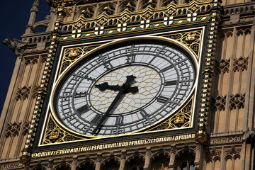 Fototapeta na wymiar clock of Big Ben in London, UK