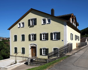 Fototapeta na wymiar Bürgerhaus in Solnhofen