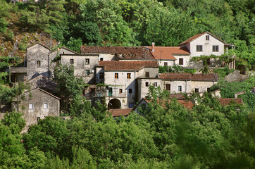 Fototapeta na wymiar Small Village Of Godinje, Montenegro