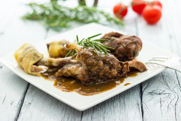 Chicken legs with red wine