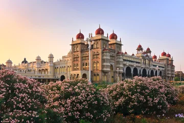 Poster Im Rahmen Mysore-Palast, Indien © Noppasinw