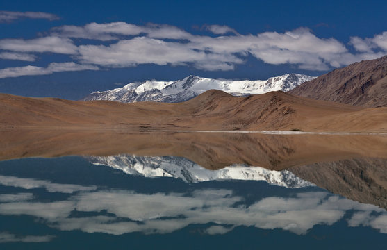 Tso Kar salt lake in Ladakh, North India