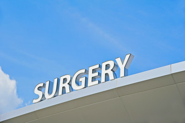 Obraz premium Hospital SUrgery Center Sign