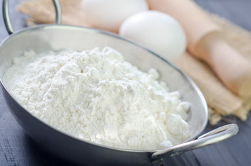 Fototapeta na wymiar flour and eggs
