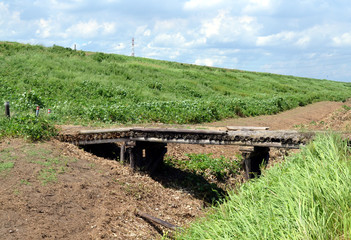 古い木の橋