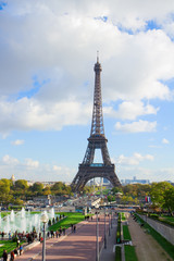 Fototapeta na wymiar Tour Eiffel i fontanny Trocadero