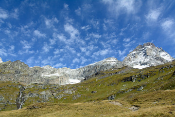 Fototapeta na wymiar Matterhorn Góra - 4478 m npm