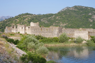 Fototapeta na wymiar Lesendro Castle on the Skadar Lake National Park, Montenegro