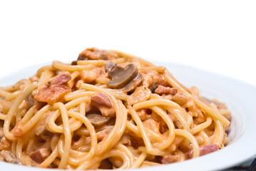 Spaghetti with mushrooms